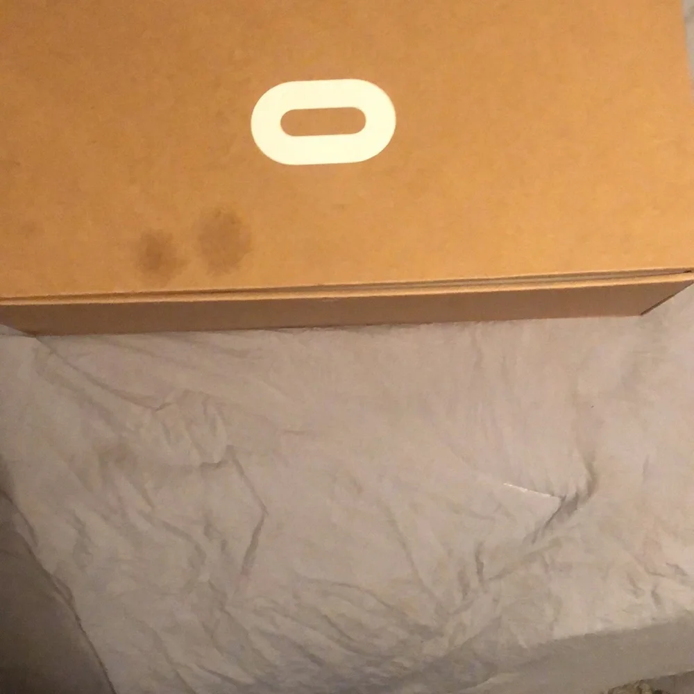 Oculus Quest 2 (Vr Headset)